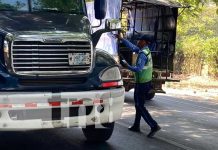 Policía Nacional, JS y Alcaldía de Chinandega entregaron cartillas viales Policía Nacional, JS y Alcaldía de Chinandega entregaron cartillas viales