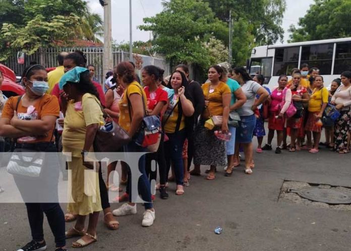 Realizan en Managua mega feria de salud para atender a las madres