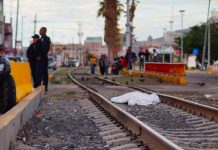 «Su hijo la vio morir» Madre ‘nica’ muere atropellada por un tren en México Mujer nicaragüense atropellada por un tren en México