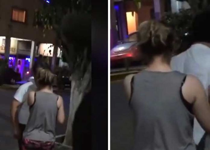 Encuentra a su pareja vendiendo su cuerpo en plena calle