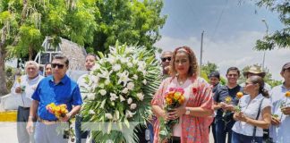 Foto: Ofrenda floral en cementerio de Managua para Doña Lidia Saavedra, madre del presidente Daniel Ortega / TN8
