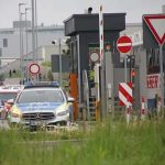 Mató a dos personas a tiros dentro de una empresa de carros en Alemania