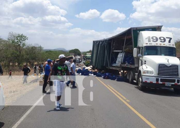 Foto: Fuerte accidente en carretera entre Boaco y Juigalpa, Chontales / TN8