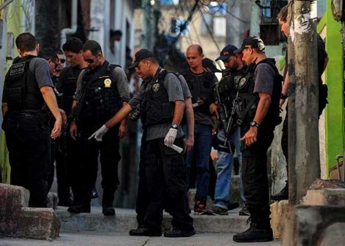 brasil3 Policía mató a tiros a cuatro colegas en una comisaría en Brasil