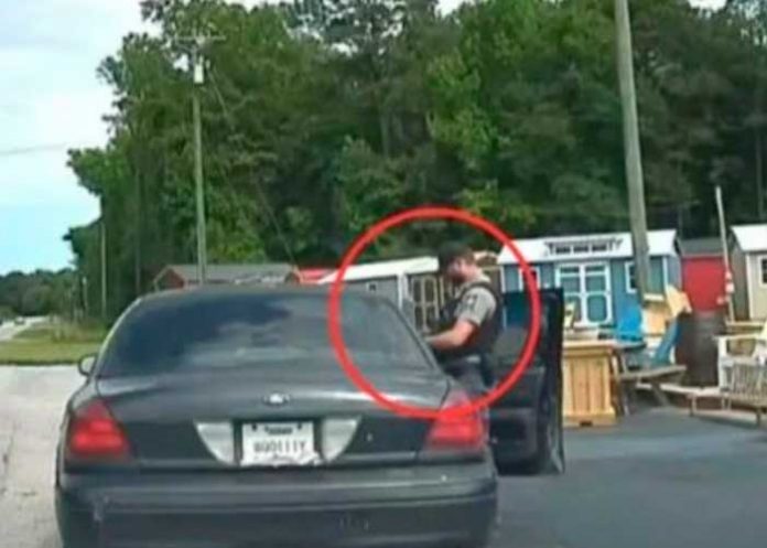 carolina-del-sur2 A plena luz del día policías de Carolina del Sur matan a quemarropa a hombre