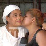 «¡Orgullosa de mi cocinera!» Crónica TN8 entrega regalos a laboriosa madre