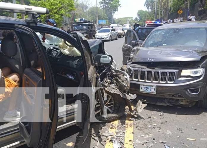 Foto: Mortal choque de camionetas en Carretera Sur / TN8