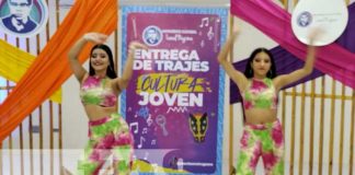 Foto: Entrega de trajes de danza para estudios en Nicaragua / TN8