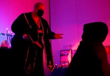 ¡Abominación! Satanic Temple abre sus puertas en Boston «¡Salve, Satanás!» ¡Abominación! Satanic Temple abre sus puertas en Boston "¡Salve, Satanás!"