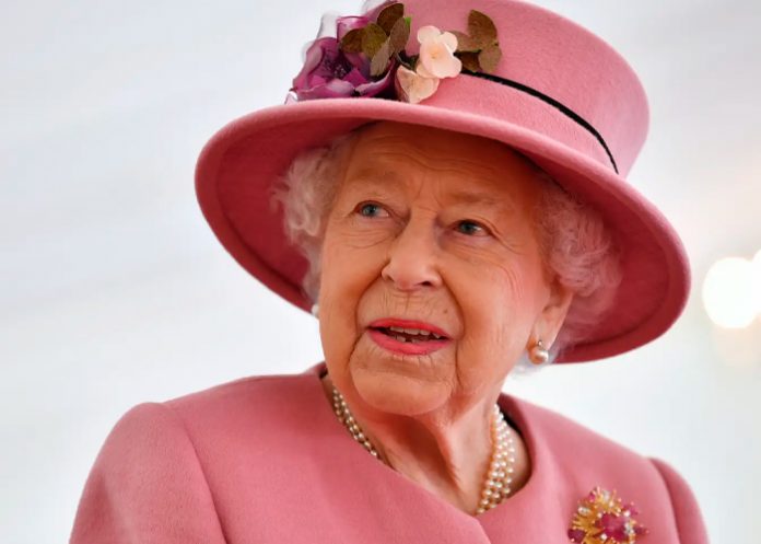 Revelan un complot en los años 80 para matar a Isabel II en Estados Unidos