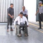 Apela al buen corazón para comprarse inyecciones y pampers Foto: Hombre solicita ayuda para comprar pampers e inyecciones en Nicaragua / TN8