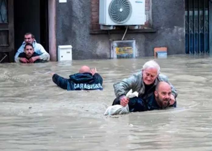 Al menos ocho muertos tras inundaciones en el norte de Italia