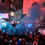 ¡Silbatazo sangriento en Italia! Un muerto en las celebraciones del Nápoles