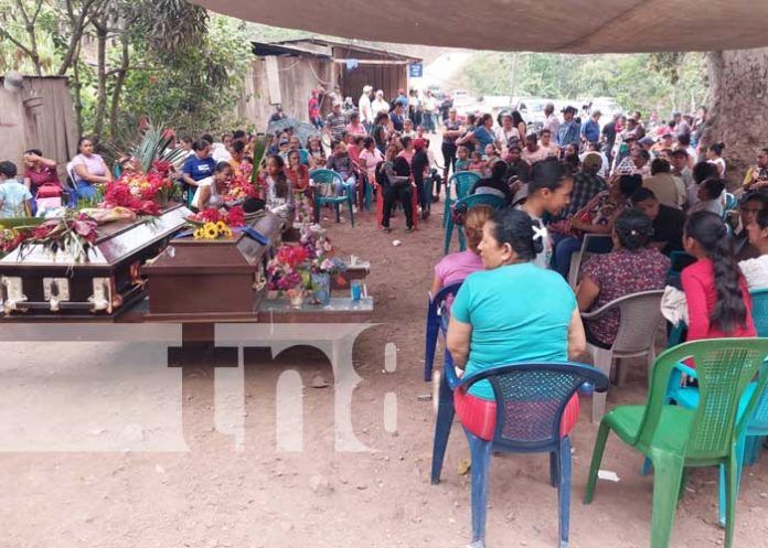 Foto: Honras fúnebres por tragedia en San Sebastián de Yalí, Jinotega / TN8