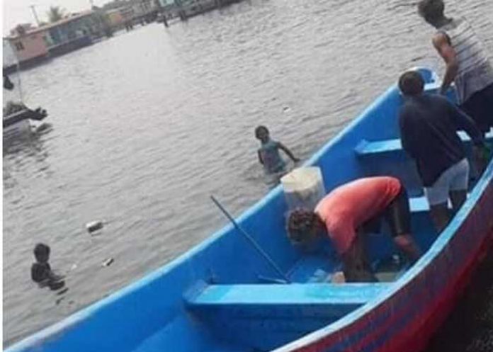 Foto: Lancha misteriosa de pescadores de Corinto desaparecidos / TN8