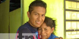 Foto: Premios a las madres con Crónica TN8