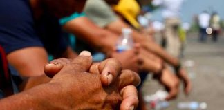 Secuestran a 50 migrantes por el interior de México