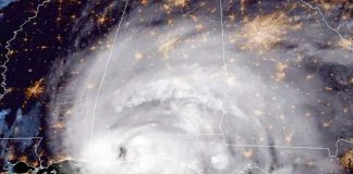 NASA lanza dos satélites para monitorear huracanes