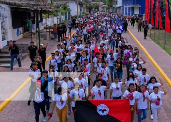 niquin-2 Foto: Niquinohomo honra legado del General Sandino / TN8