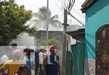 Por una bendita candela, familia queda en «el aire» en Masaya Foto: Incendio en una vivienda de Monimbó, Masaya / TN8