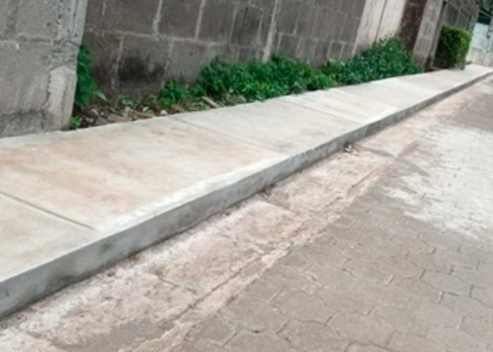 nota2 Inauguran proyecto de construcción de andenes en Dolores