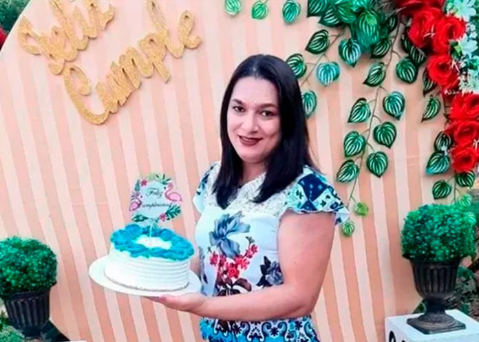 En plena clase alumno asesinó a puñaladas la directora de su colegio en Paraguay