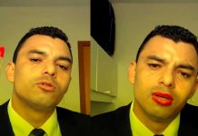 Pastor evangélico se pintó los labios en un culto y dijo «Es la voluntad de Dios» Pastor evangélico se pintó los labios en una prédica