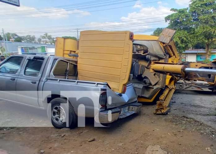 Foto: Accidente con retroexcavadora en Managua / TN8