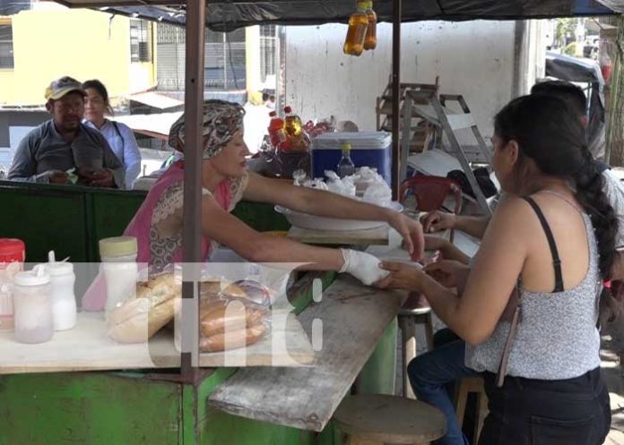 Foto: Mujer se luce en boaco con la elaboración de tortillas y otros alimentos / TN8