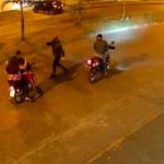 ¡De película! Ladrón le roba algo más que las pertenencias a una joven en Irán