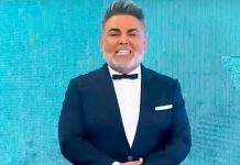 El presentador Andrés Hurtado despide en vivo a un productor en «Miss Perú» El presentador Andrés Hurtado despide en vivo a un productor en "Miss Perú"