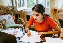 Foto: ¡La copia perfecta sale mal! Estudiante imita a su hermana / Cortesía