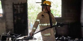 Foto: Incendio deja sin hogar a una familia en el Guayabo, Madriz / TN8
