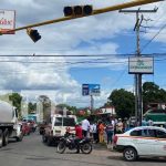 Motociclista termina lesionado al impactar contra un taxi en Juigalpa Motociclista termina lesionado al impactar un taxi en Juigalpa