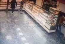 Un escobazo a los ladrones: Empleada se defiende de un robo en panadería Un escobazo a los ladrones, empleada se defiende de un robo en panadería