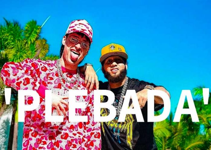 1 Peso Pluma incursiona al género del reggaetón con la canción ‘Plebada’