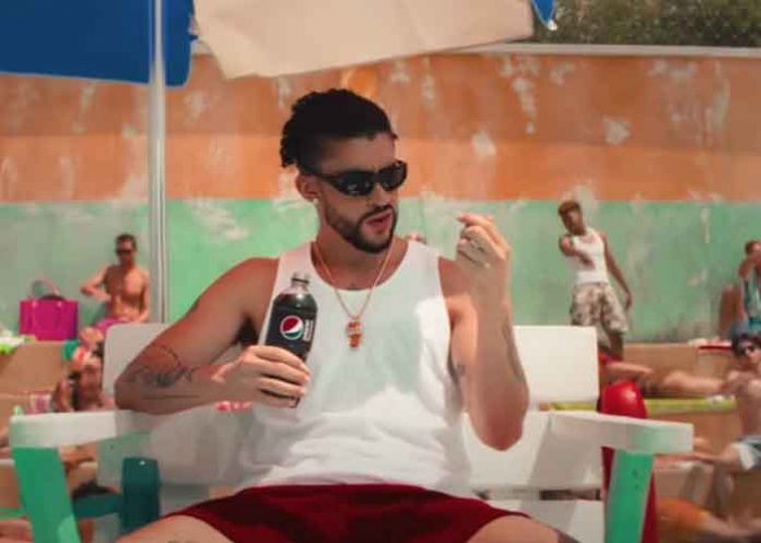 1 Bad Bunny no para y ahora protagoniza nuevo comercial de Pepsi