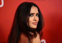 Un yate y un bikini pequeñito: Así impacta Salma Hayek a sus 56 años Un yate y un bikini pequeñito: Así impacta Salma Hayek a sus 56 años
