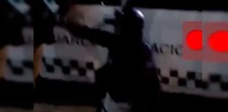 Se vuelve tendencia un video donde un oficial “perrea” con buen ritmo