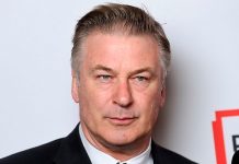 El actor Alec Baldwin se sometió a una cirugía para reemplazar su cadera