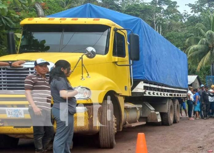 1 Foto: “Encontró la muerte camino a su casa” jovencita es arrollada por vehículo pesado en comarca La Rampla / TN8