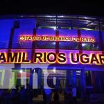 Familias disfrutan del primer juego de la serie internacional de béisbol en Rivas Familias disfrutan del primer juego de la serie internacional de béisbol en Rivas