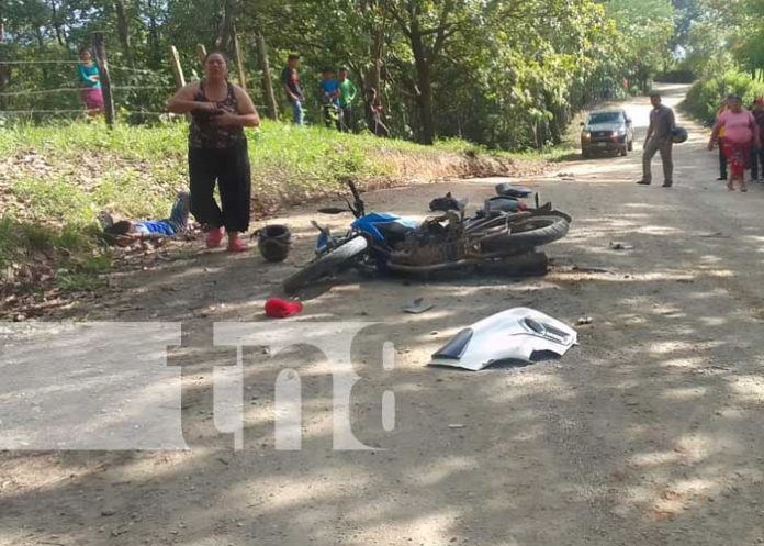 Foto: Motociclista grave por el choque entre su moto y una camioneta en Murra