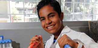 Concluyó maestría en biología molecular a los 12 años