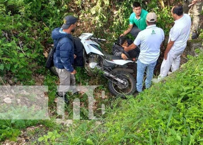 Invasión de carril deja a una mujer gravemente lesionada en Jinotega