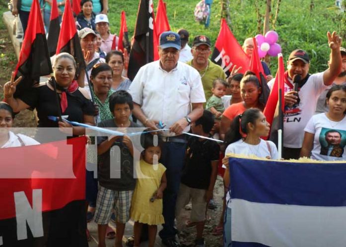 Foto: Familias de Siuna son beneficiadas con 384 metros de andenes / TN8