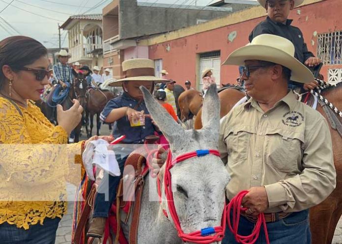 Exitoso y espectacular desfile hípico infantil en Juigalpa, Chontales