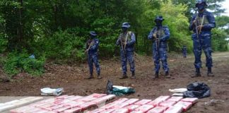 Ejército de Nicaragua incauta 60 tacos de droga en Masachapa