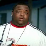 Difunden video del rapero que se desploma frente a sus fans, durante concierto Difunden video del rapero que se desploma frente a sus fans