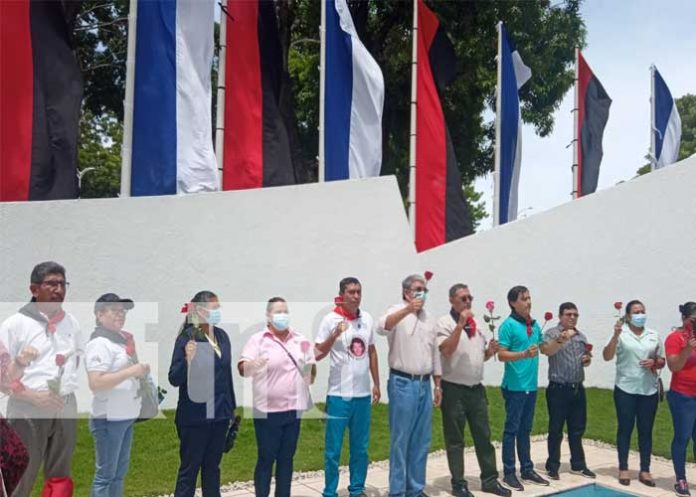 Rinden homenaje a la memoria del Padre de la Revolución en Managua